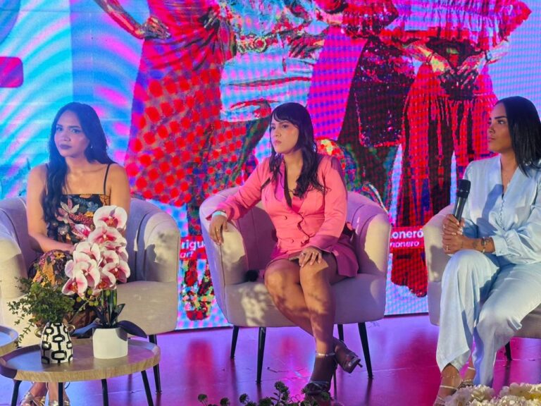 Beauty Fest Olé 2026 inicia con panel sobre cargas emocionales y empoderamiento femenino