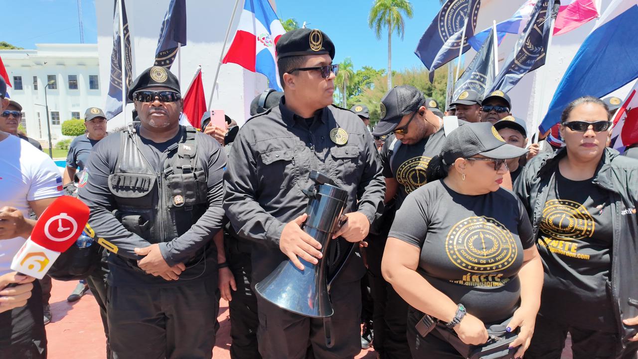 Antigua Orden Dominicana llega a San Juan al grito de “agua sí, oro no” en jornada de protesta
