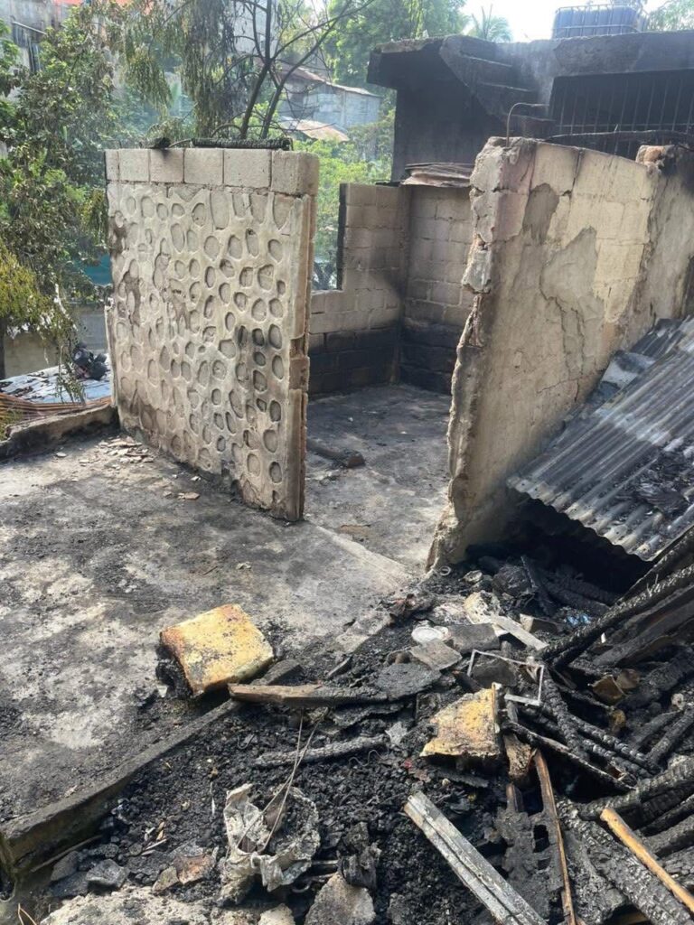Incendio afecta empresa de plásticos en Alma Rosa, Santo Domingo Este
