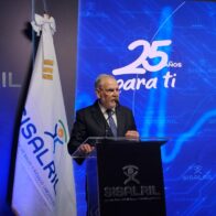 Ceara Hatton aboga por Seguridad Social más humana en 25 aniversario de la SISALRIL