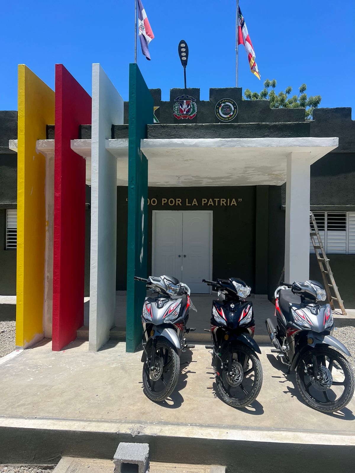 Ejército frustra cruce ilegal de motocicletas en Elías Piña