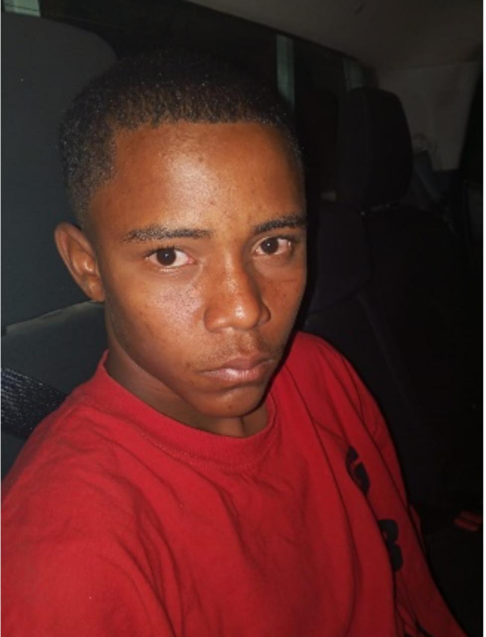 Policía Nacional captura a joven acusado de herir a su madre con una chilena en Hato Mayor