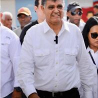 Francisco Peña solicita arrestos contra personas que lancen basura en calles de Santo Domingo Oeste