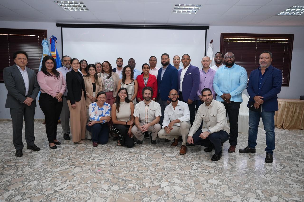 Representantes del Ministerio de Energía y Minas, organismos internacionales y entidades académicas participaron en el taller para la construcción de la Política Energética Nacional al 2050.