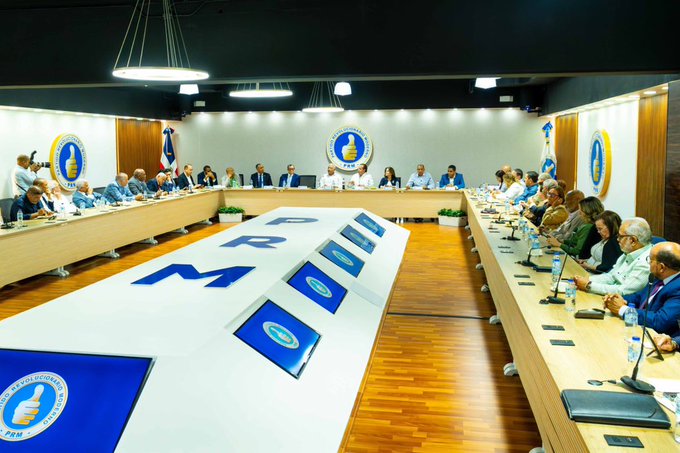 Dirección del PRM respalda medidas del Gobierno y llama a la unidad nacional ante crisis internacional