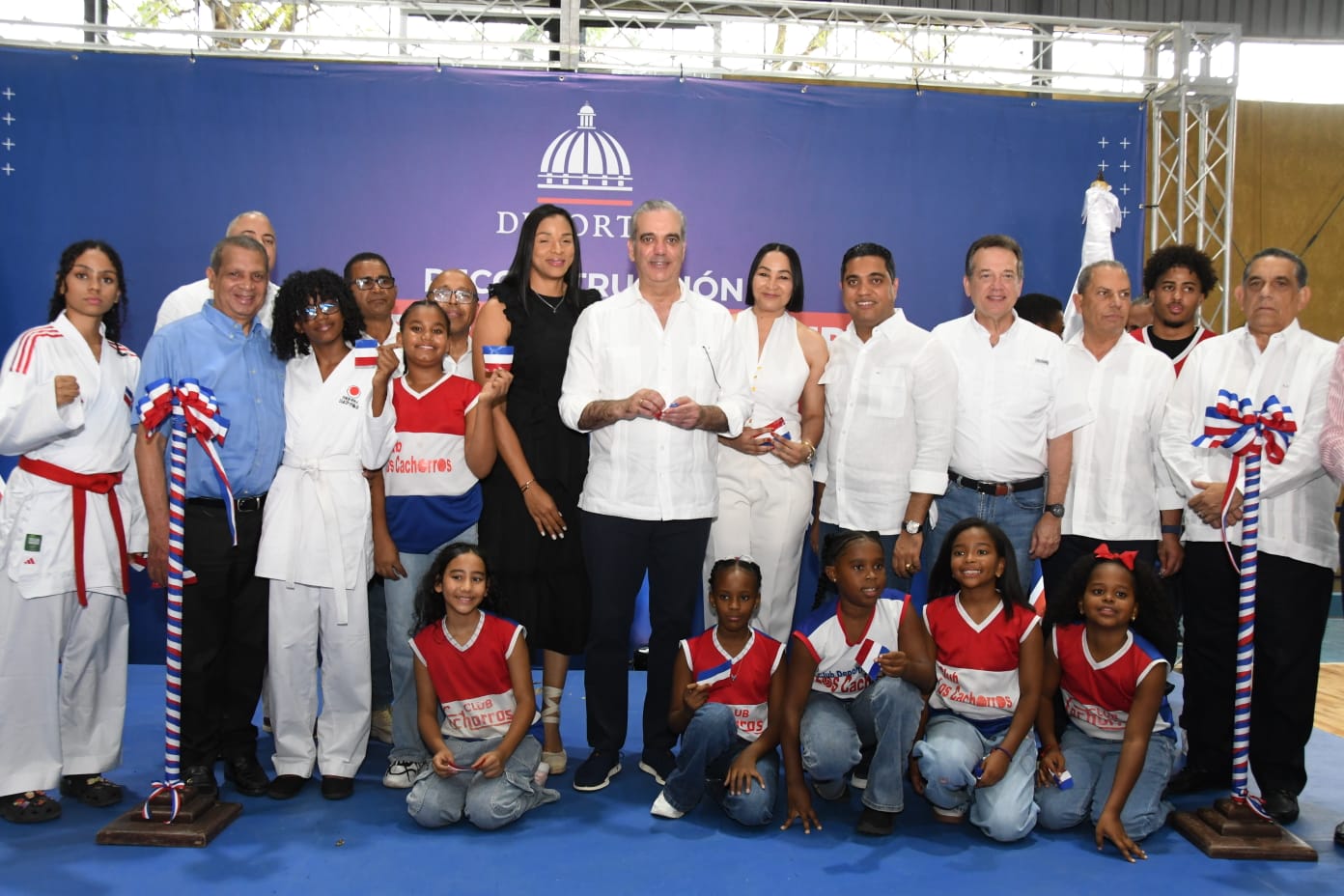 Abinader entrega remodelado Club Los Cachorros de Cristo Rey con inversión de RD$54 millones