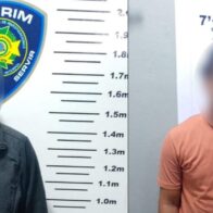 Chofer y su suegro son arrestados por presunto robo de alambres industriales en zona franca de Santiago