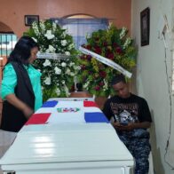 Entre dolor y clamor de justicia velan restos de teniente coronel ultimado en La Ciénaga