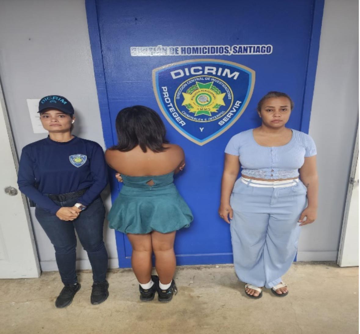 Localizan a dos adolescentes y una mujer reportadas como desaparecidas en Santiago