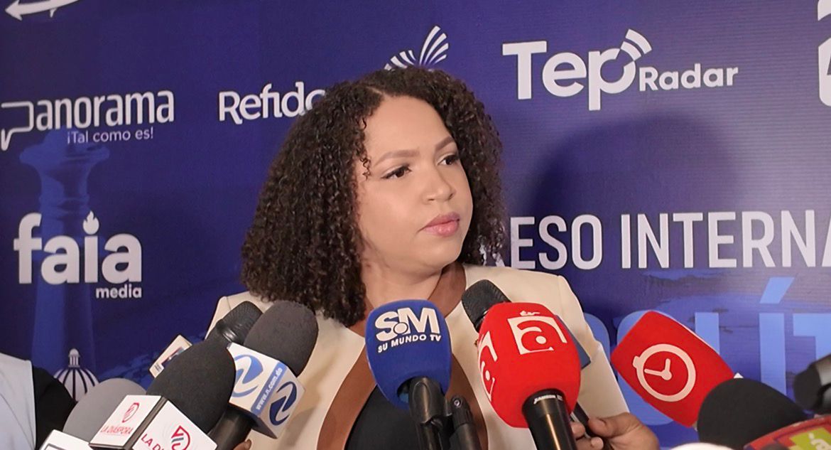 “El pueblo merece una respuesta clara”, dice Ylcemary Brito O’neal sobre acuerdo migratorio