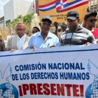 Protestan frente al Congreso contra presunto “engaño” del Ejecutivo en reforma de seguridad social