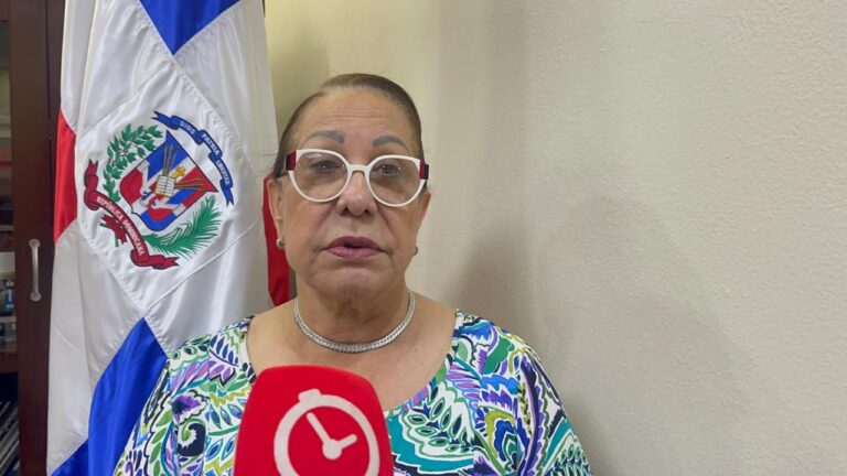 Gobierno celebrará masivo acto para agasajar miles de madres con más de 3 mil regalos en la Gran Arena del Cibao