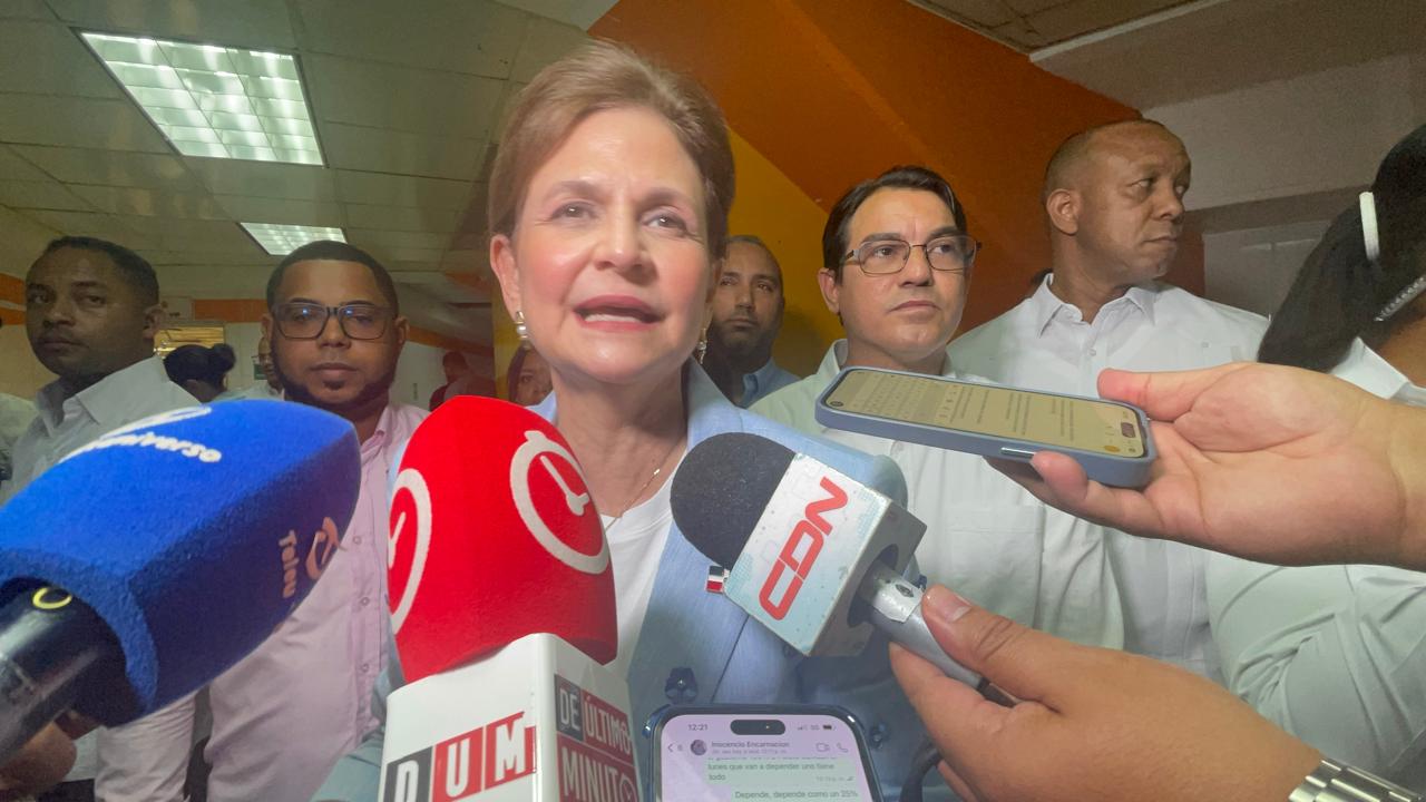 Raquel Peña encabeza en Santiago multitudinario homenaje a las madres con más de 3,000 regalos