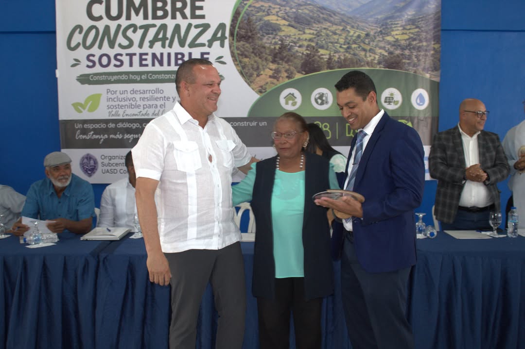 Subcentro UASD Constanza realiza con éxito “Cumbre Constanza Sostenible 2026”