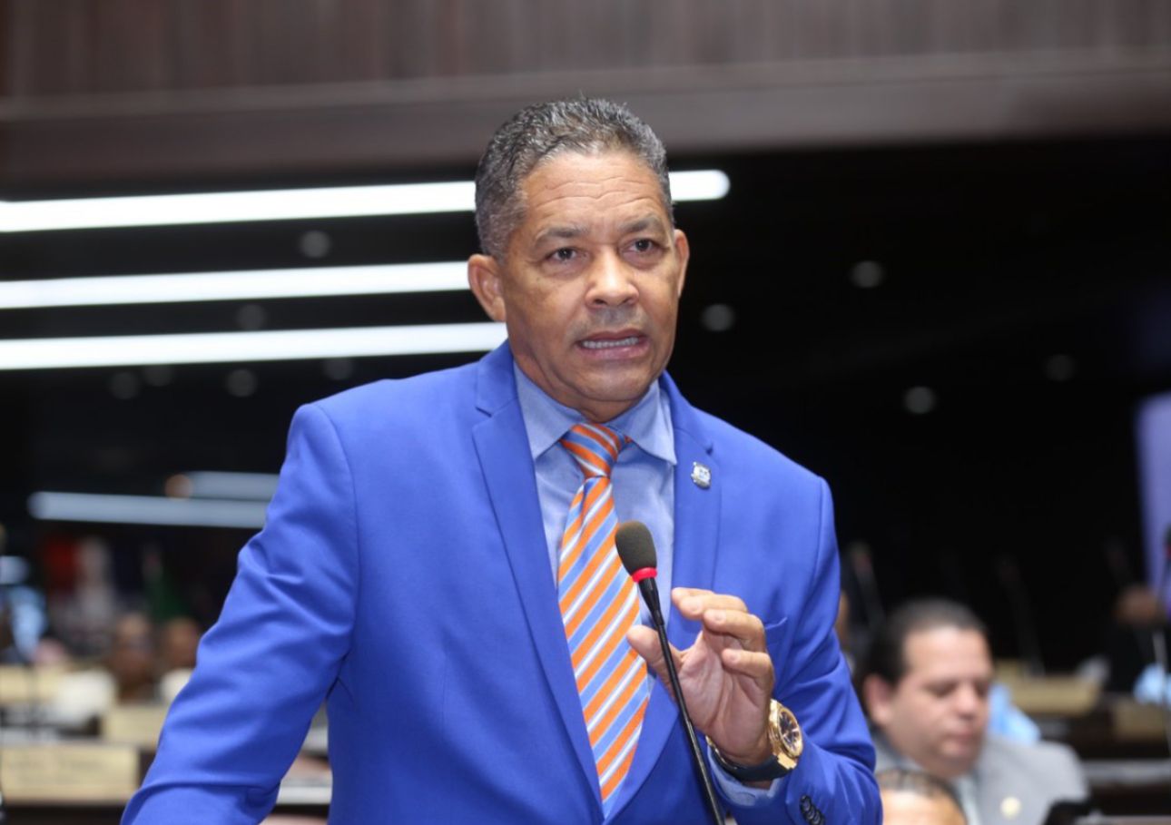 Eugenio Cedeño rechaza extensión de mandatos en el PRM y exige convención interna