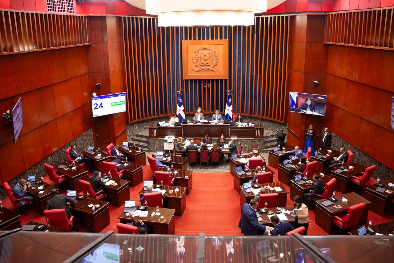 Senado aprueba ley que crea marco regulatorio para la inversión nacional y extranjera