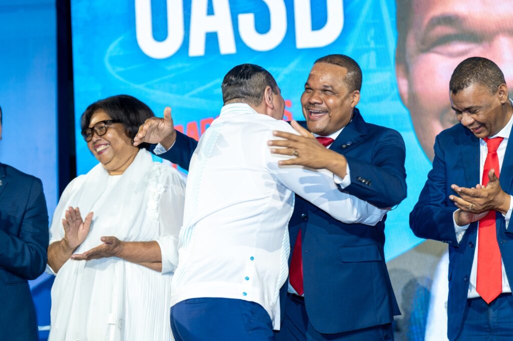 Radhamés Silverio cierra campaña en la Región Sur con propuestas de modernización para la UASD
