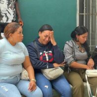 Clamores de justicia marcan el velatorio de Indhira Carolina Beltré en La Toronja