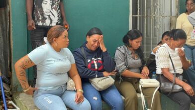 Clamores de justicia marcan el velatorio de Indhira Carolina Beltré en La Toronja