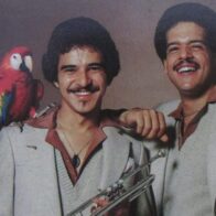 Luis “Perico” Ortiz junto a Rafael de Jesús.