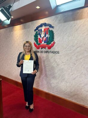 Diputada Grey Pérez Díaz impulsa proyecto de ley sobre atención integral a la endometriosis