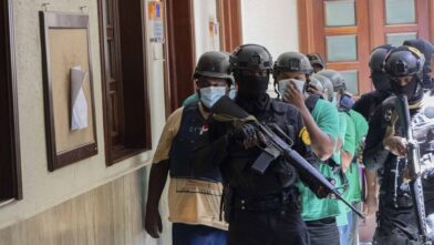 Imponen un año de prisión preventiva a red acusada de fraude contra el BHD