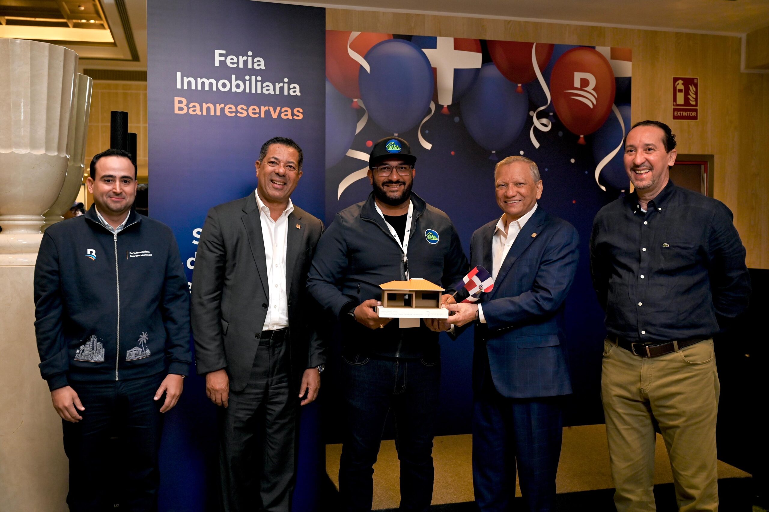 Banreservas reconoce en Madrid a inmobiliarias y desarrolladores por resultados de feria inmobiliaria en EEUU