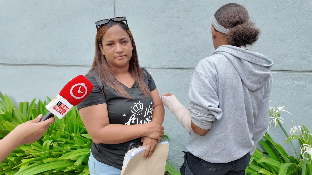 Madre denuncia que tres mujeres agredieron brutalmente a su hija de 15 años en Bayona
