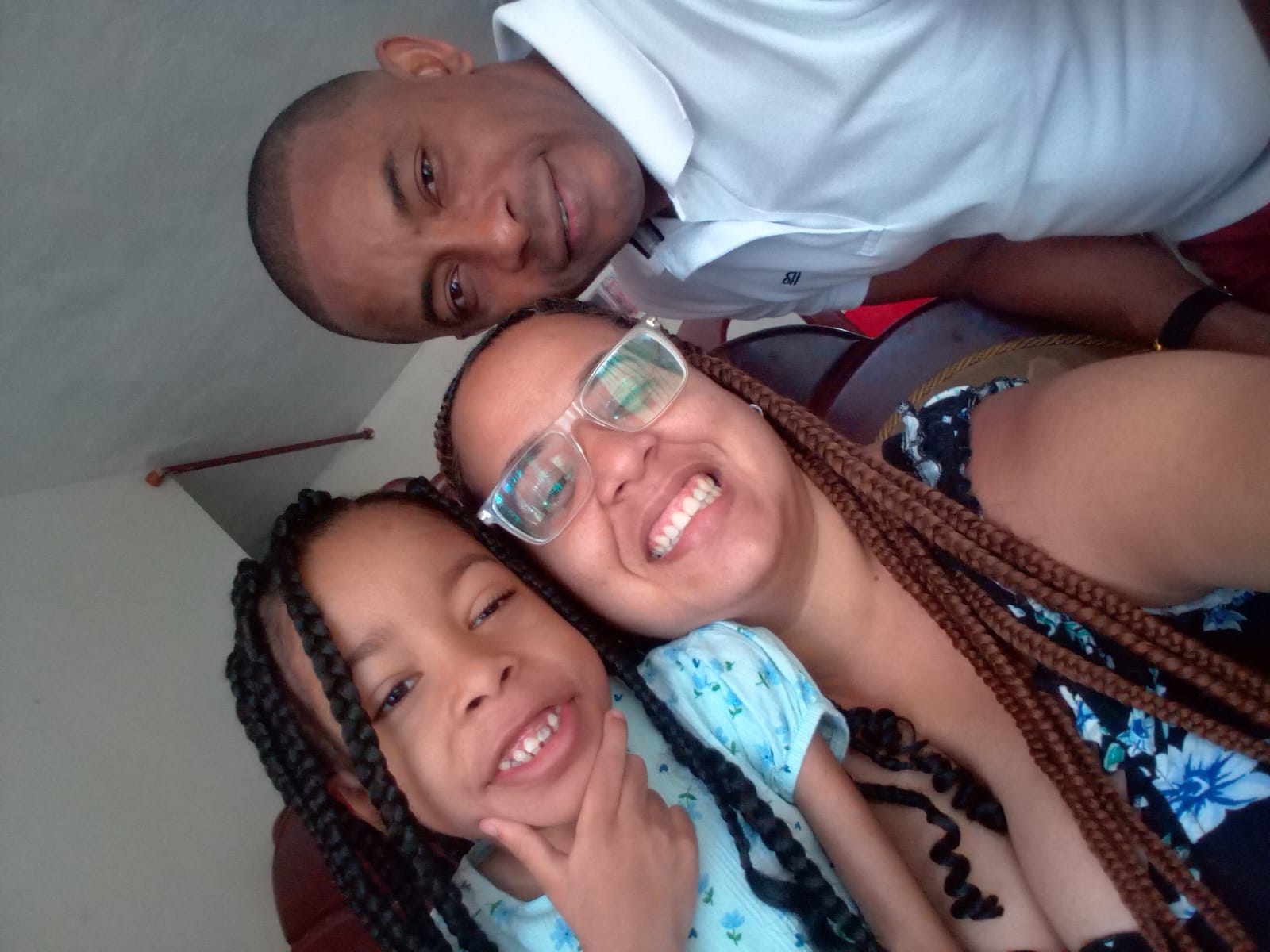 “Mi hija es mi vida”: la historia de Reyna Matías, una madre que dedica cada día al cuidado de su niña con neurofibromatosis