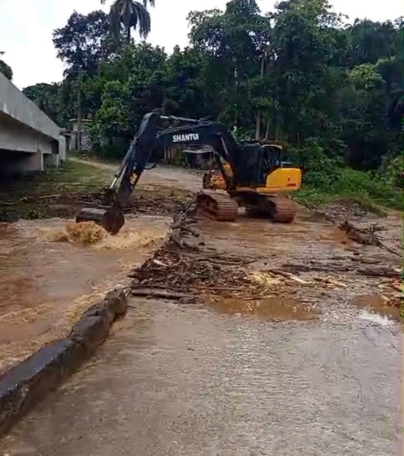 Las lluvias dejan al descubierto la realidad de la comunidad de El Valle, en Samaná