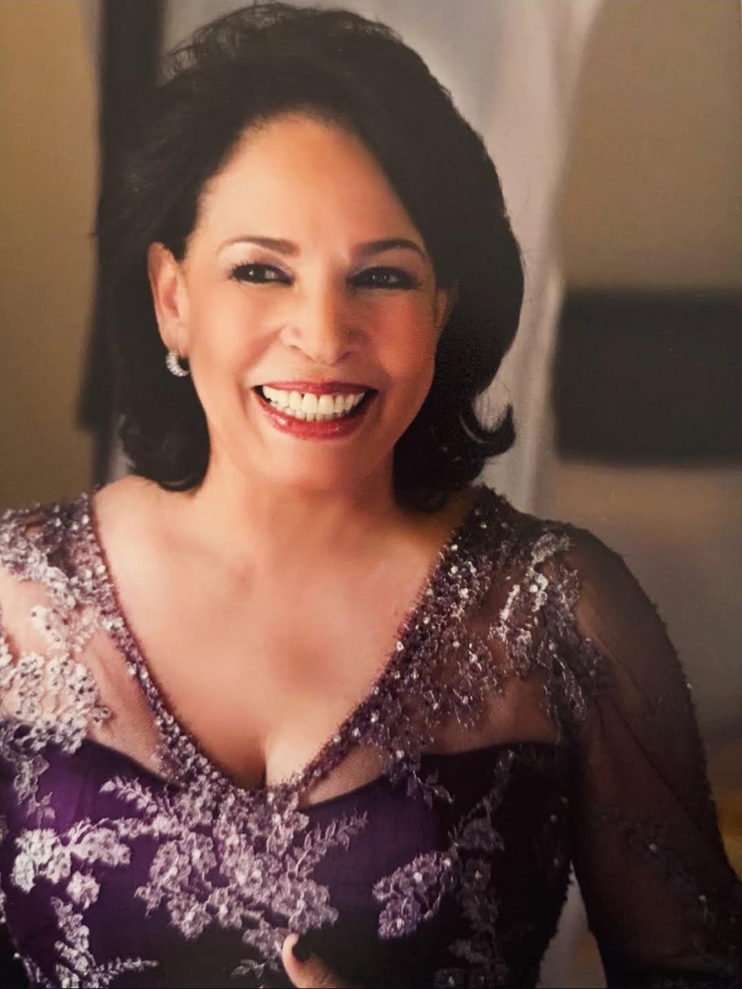 Celinés Toribio anuncia en el Día de las Madres el fallecimiento de su madre, Dalila Almánzar