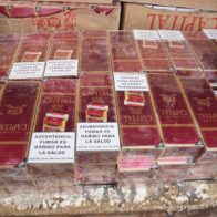 Policía ocupa 100 mil cigarrillos de contrabando y arresta a tres hombres en Santo Domingo Oeste