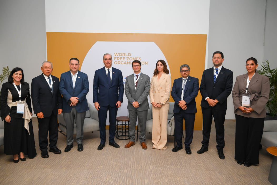 Gobierno y DP World anuncian inversión de US$100 millones para fortalecer ecosistema logístico en RD
