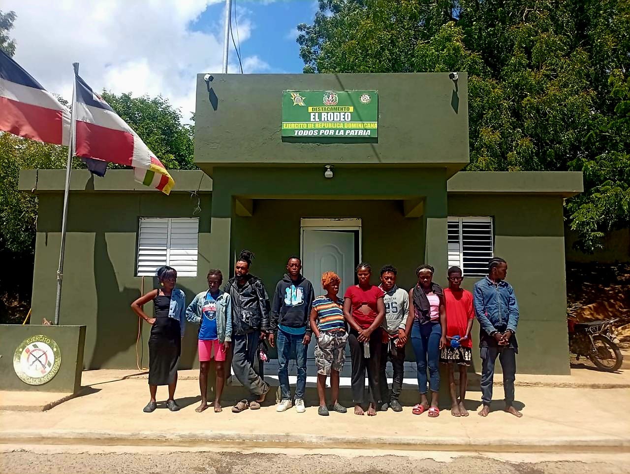 Ejército refuerza operativos en Dajabón y detiene otros 10 haitianos indocumentados