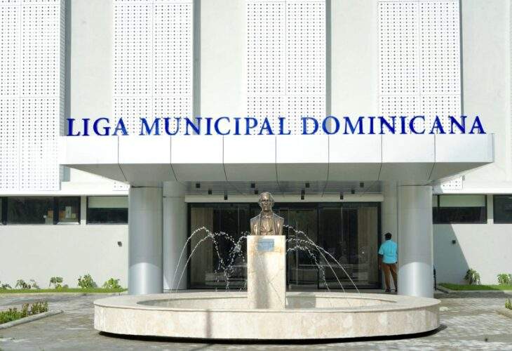 LMD suspende agrimensor investigado por presunto fraude inmobiliario