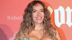 Karol G publica mensaje dirigido al presidente electo de Colombia