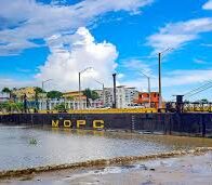 Cerrarán temporalmente el puente flotante sobre el río Ozama este sábado