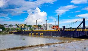 Cerrarán temporalmente el puente flotante sobre el río Ozama este sábado
