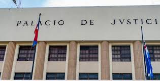 Tribunal delibera medida de coerción contra acusados de fraude electrónico al Banco BHD