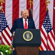 Trump afirma que las negociaciones con Irán “avanzan favorablemente”