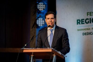 Senado y Cultura reconocen a destacadas personalidades de la región Sur durante Festival Enriquillo 2026