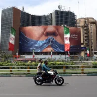 Un parlamentario iraní anuncia nuevo mecanismo para gestionar tráfico en el estrecho de Ormuz