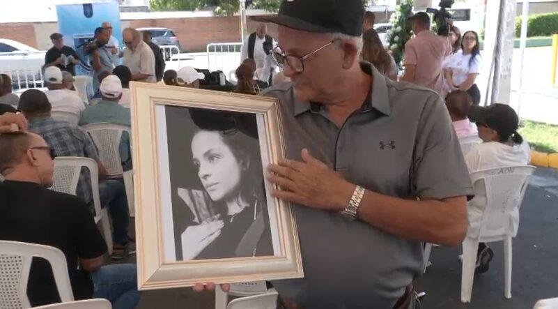 Padre de víctima de tragedia en Jet Set denuncia amenazas y responsabiliza a hermanos Espaillat