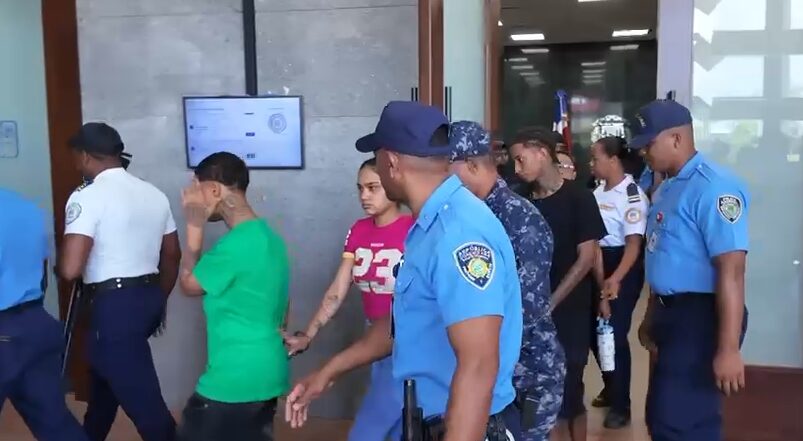 Aplazan coerción contra “Masha” y otros acusados por presunto porte ilegal de armas