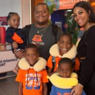 Familia de Julio Código celebra con emoción su entrada a Planeta Alofoke