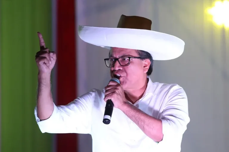 Polémica en Perú: candidato solicita anular sufragios del exterior