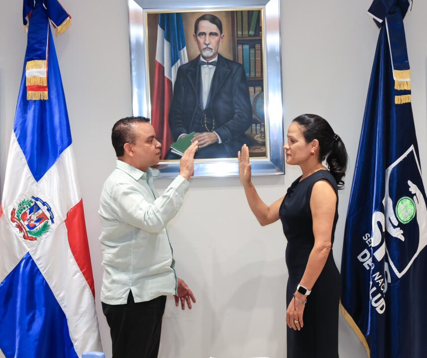 Juramentan a Yakaira García Peralta como directora del hospital materno Dra. Evangelina Rodríguez