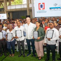 Abinader entrega 1,099 títulos de propiedad en Villa Linda, Palmarejo y Pantoja