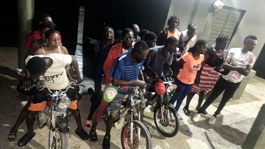 Interceptan 56 haitianos indocumentados en la frontera