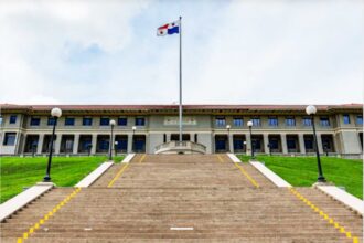 Canal de Panamá modifica requisitos construir nuevos puertos y corredor energético